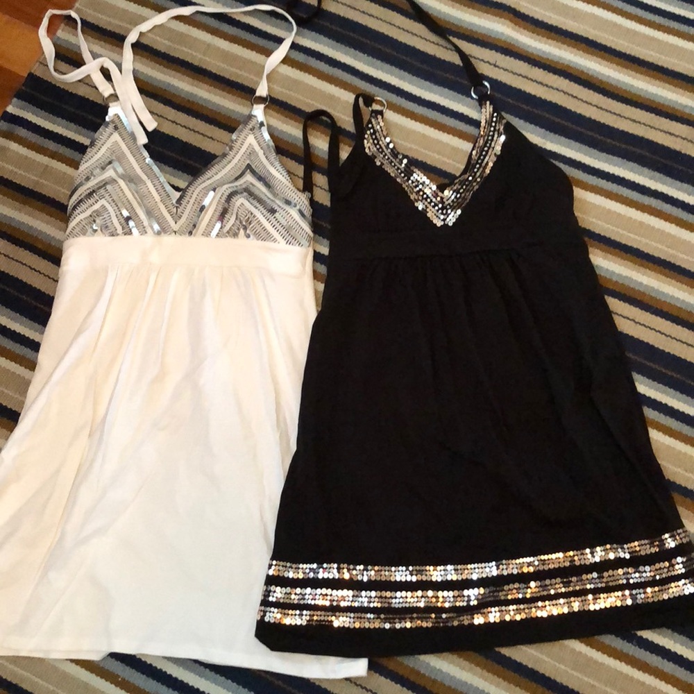 Built in bra top halter dresses ! Sold as a pair